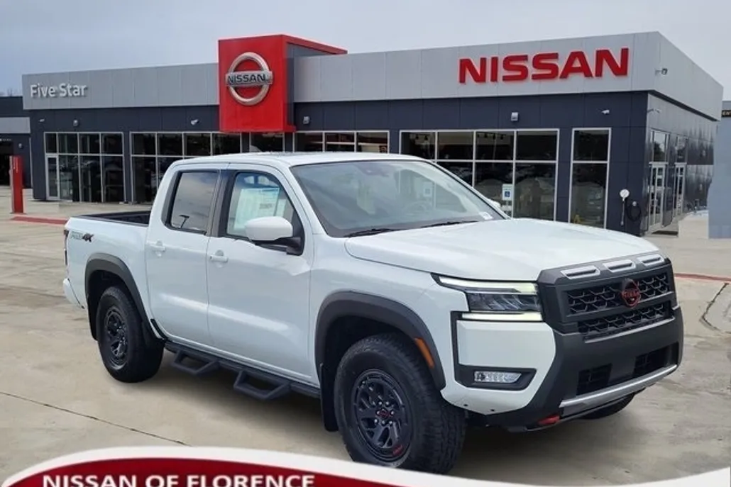 2025 Nissan Frontier PRO-4X photo 1