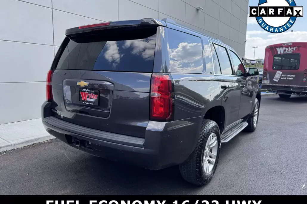 2015 Chevrolet Tahoe LT photo 1