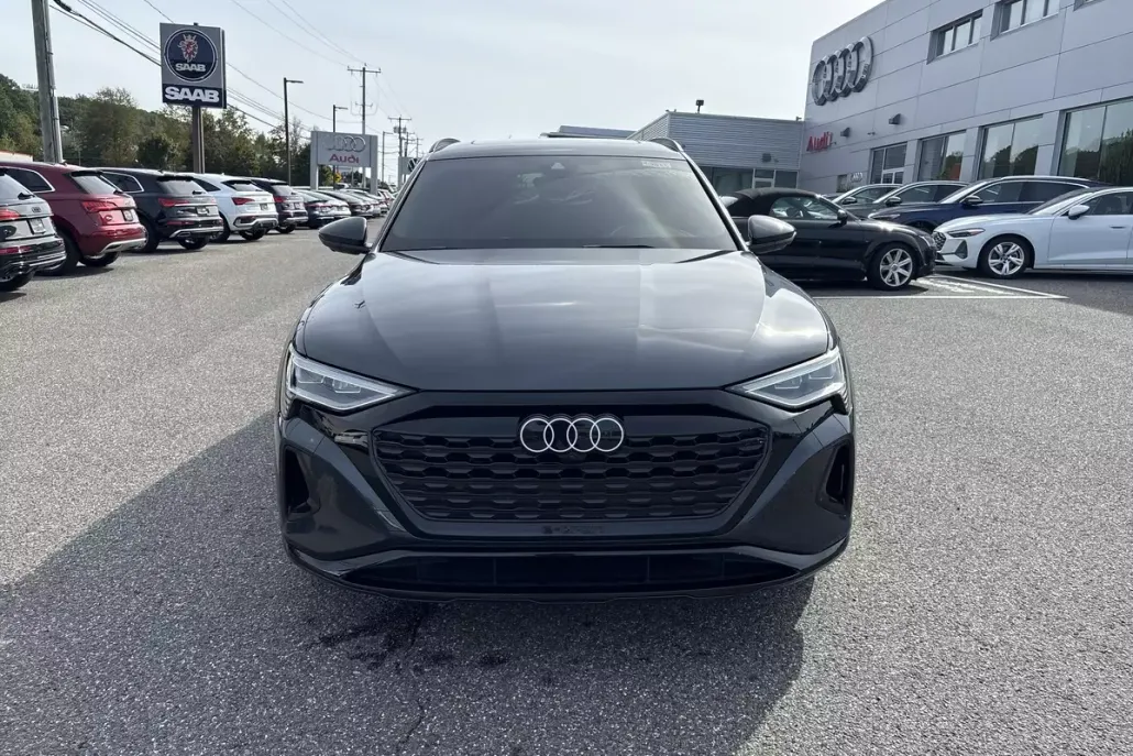 2024 Audi Q8 Premium Plus photo 1