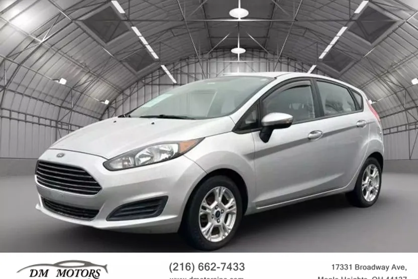 2014 Ford Fiesta SE photo 1