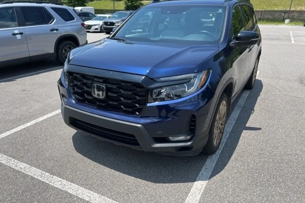 2023 Honda Passport Elite photo 1