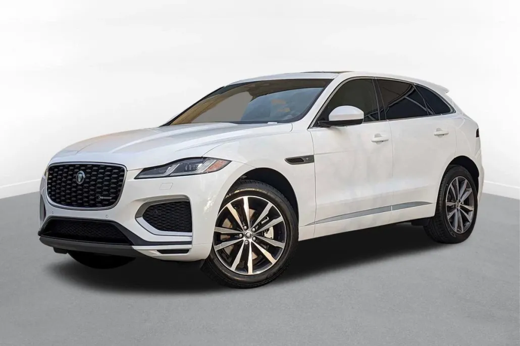 2024 Jaguar F-PACE photo 1