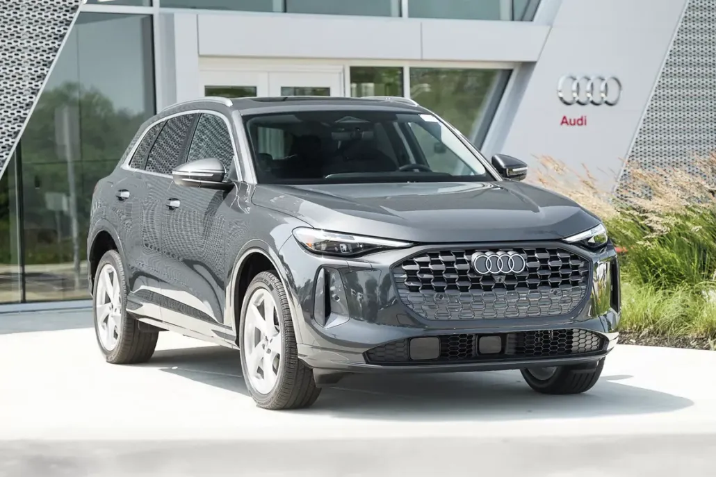2025 Audi Q5 Premium Plus photo 1