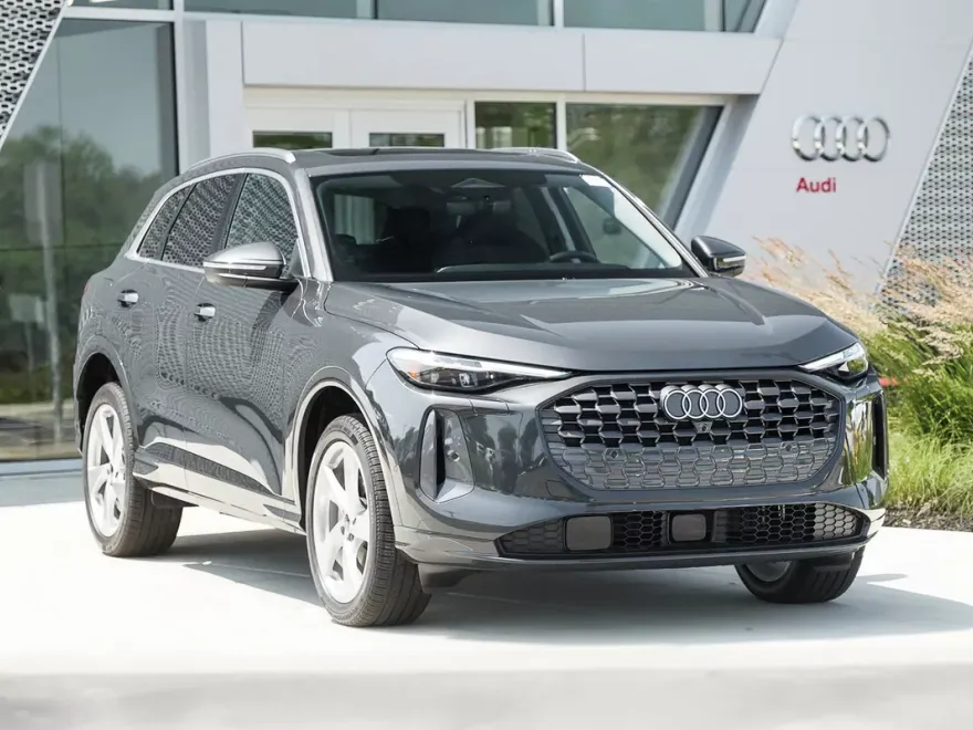 2025 Audi Q5 Premium Plus photo 1