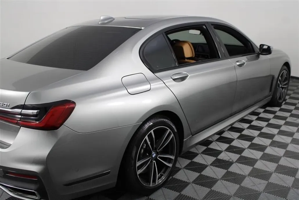 2020 Bmw 750i xDrive Sedan photo 1