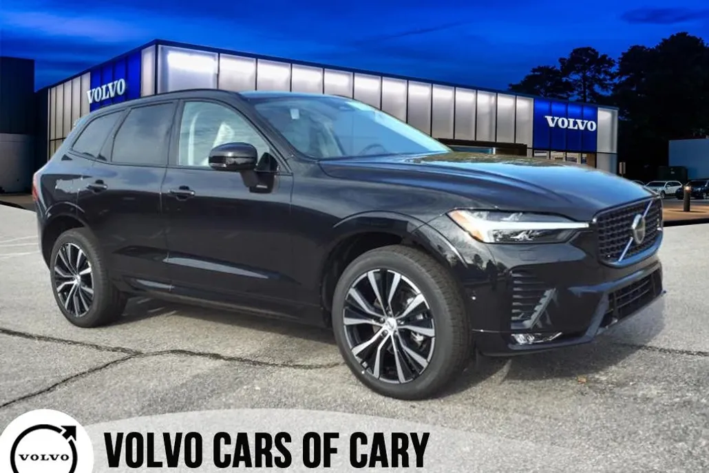 2025 Volvo XC60 B5 Plus photo 1