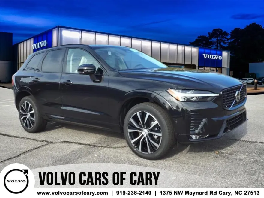 2025 Volvo XC60 B5 Plus photo 1
