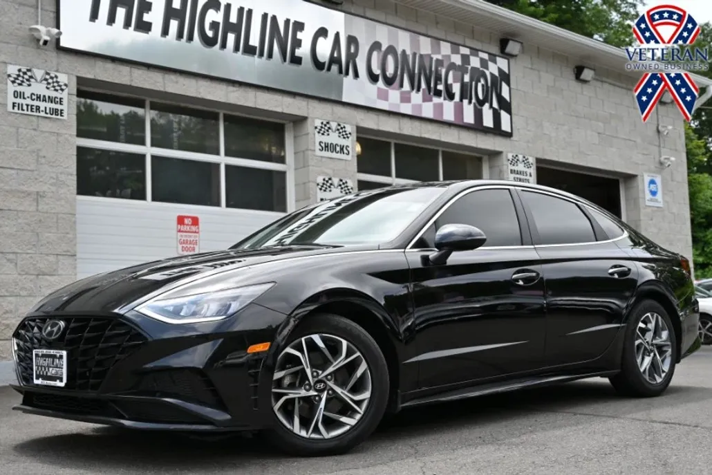 2022 Hyundai Sonata SEL photo 1