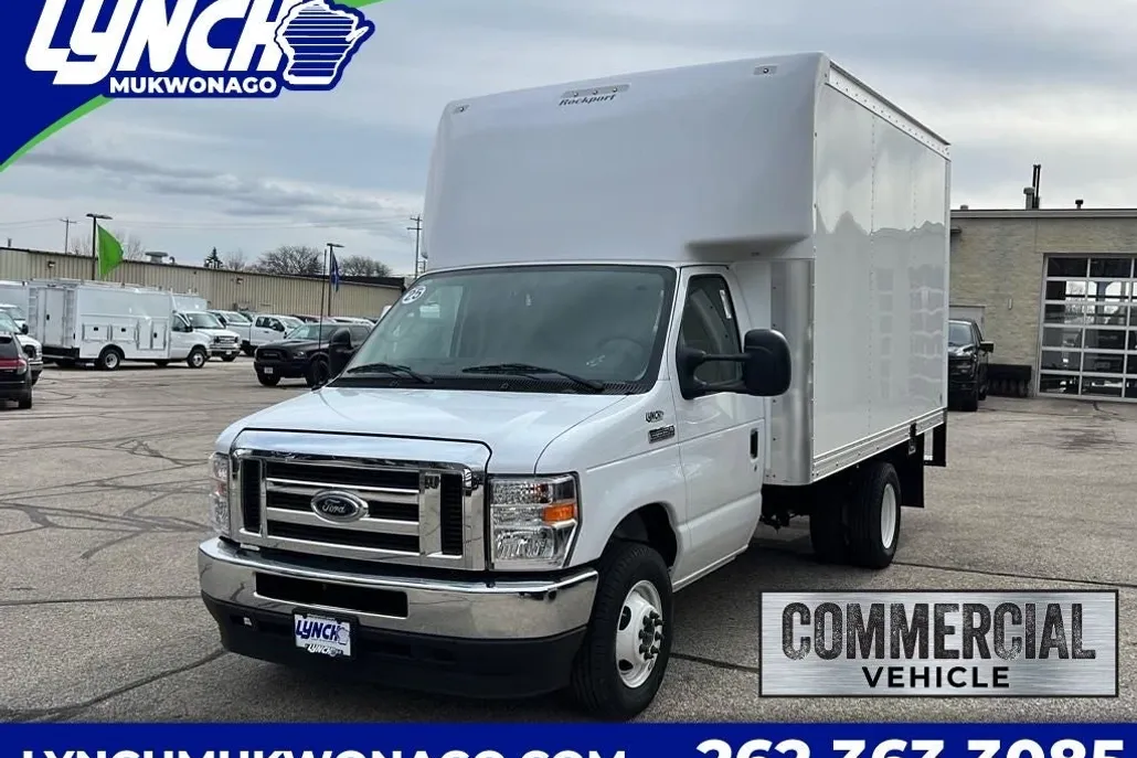 2025 Ford E-350 Base photo 1