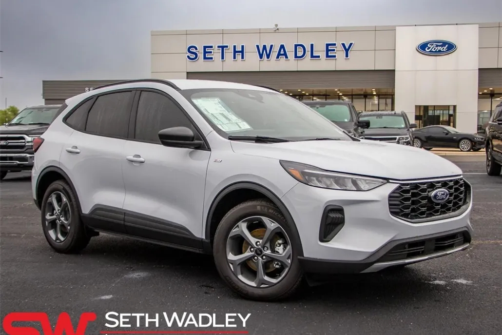 2025 Ford Escape ST-Line Hybrid photo 1
