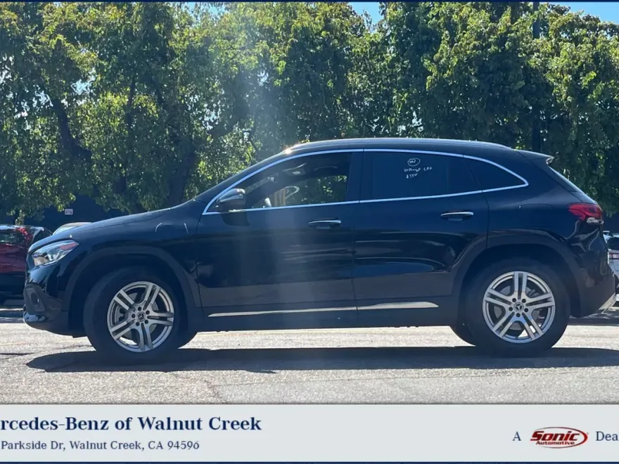 2023 Mercedes Benz GLA 250 4MATIC photo 1