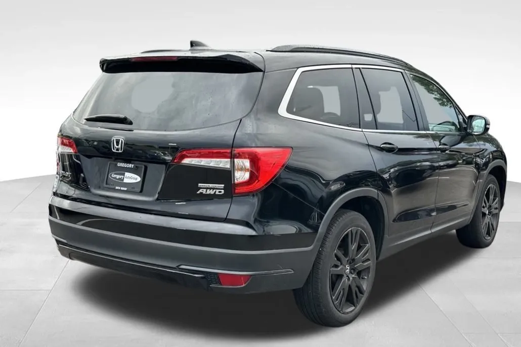 2022 Honda Pilot Special Edition photo 1
