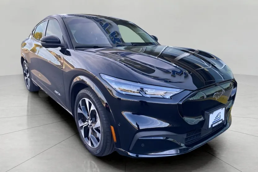 2023 Ford Mustang Mach-E Premium photo 1