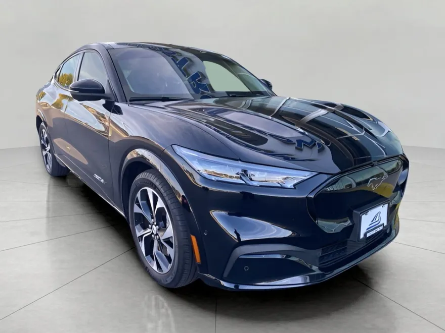 2023 Ford Mustang Mach-E Premium photo 1
