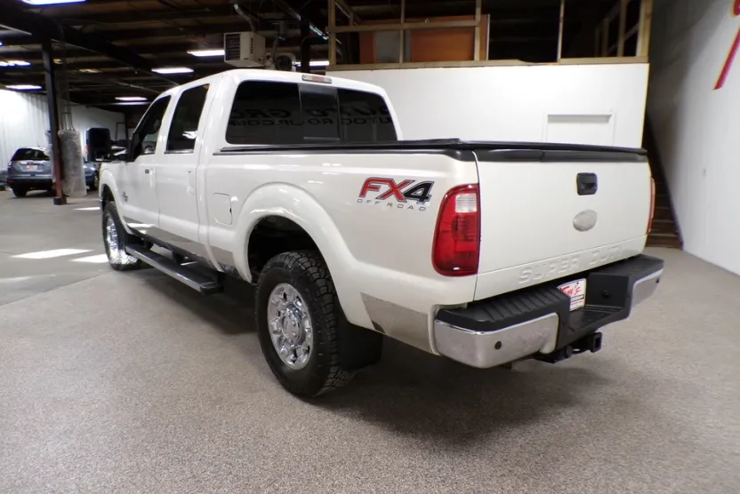 2012 Ford F-250 Lariat photo 1