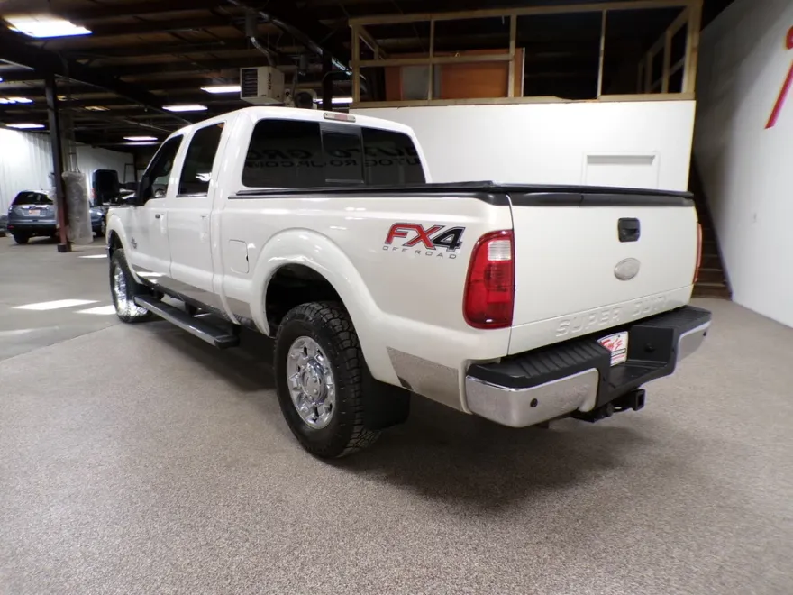 2012 Ford F-250 Lariat photo 1