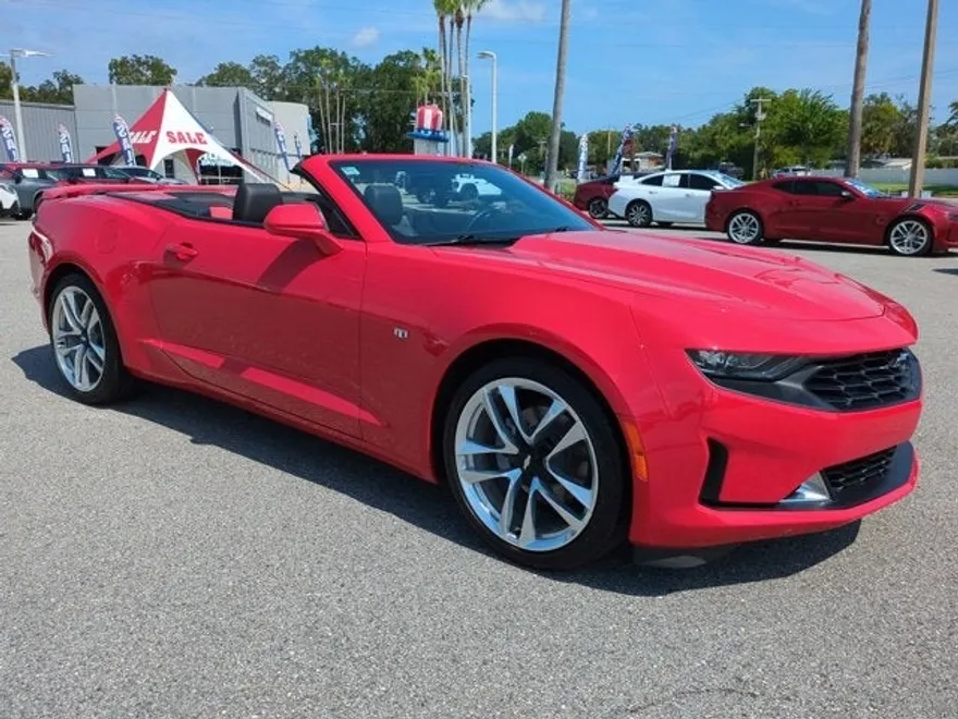 2022 Chevrolet Camaro 2LT photo 1