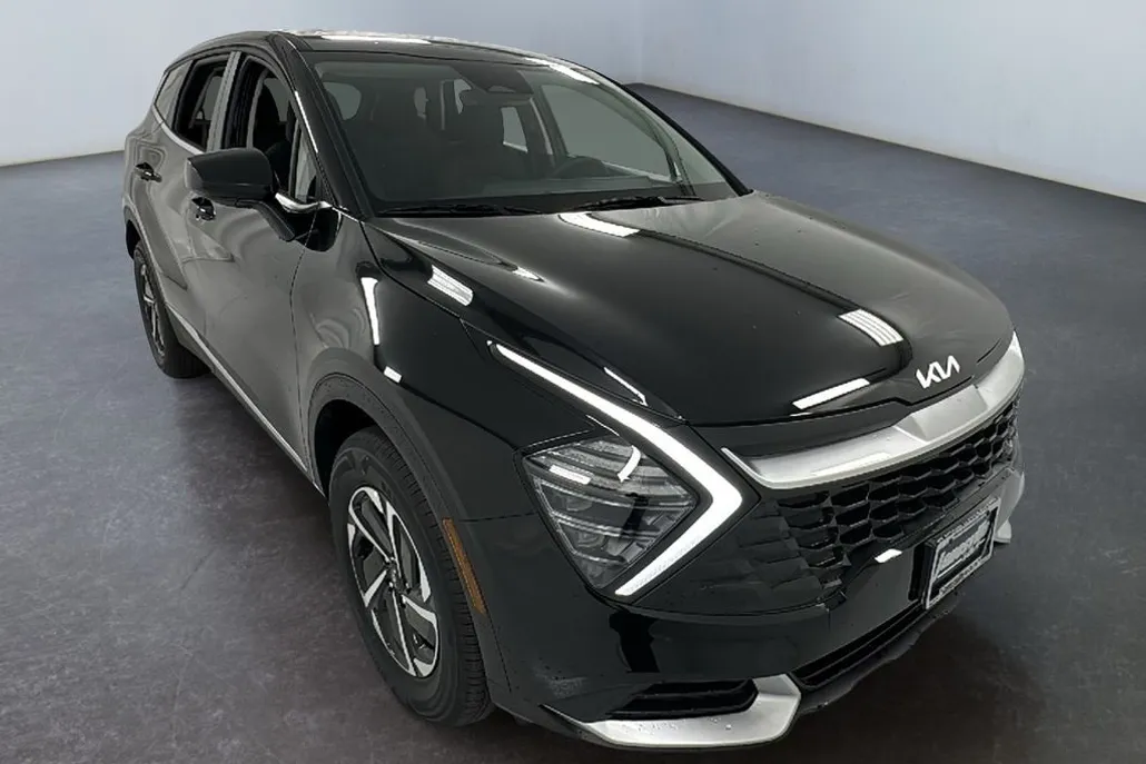 2025 Kia Sportage Hybrid LX photo 1