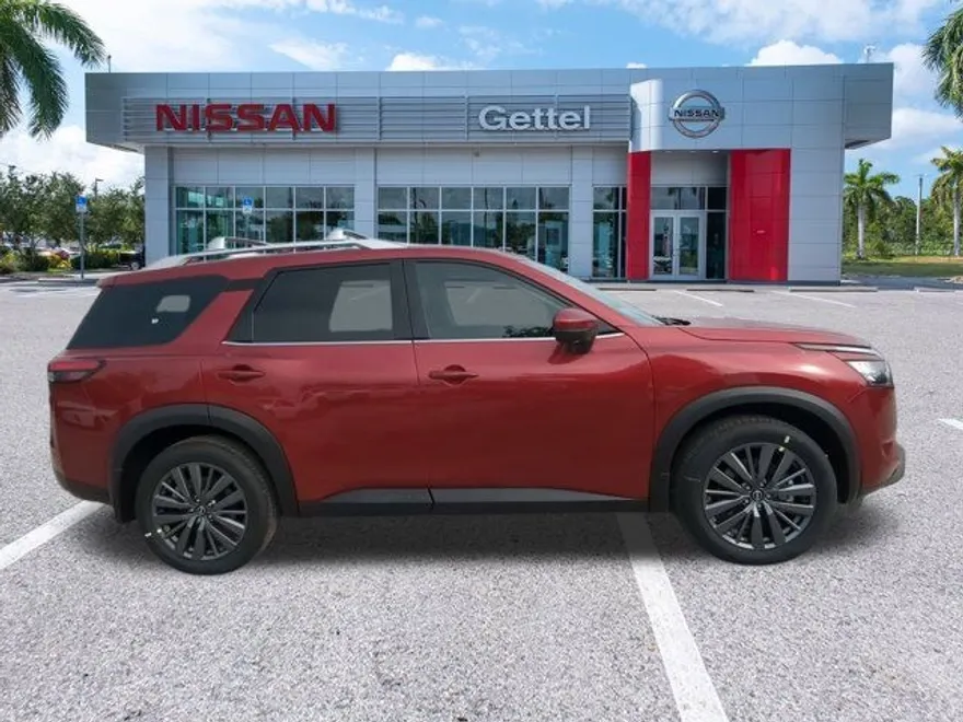 2025 Nissan Pathfinder SL photo 1