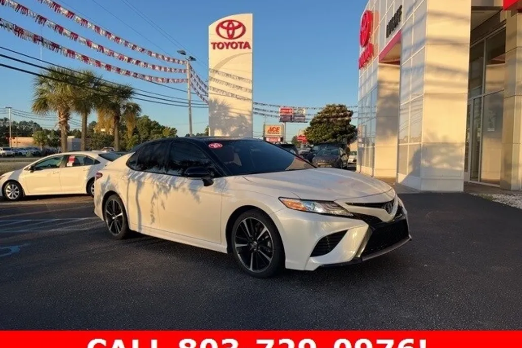 2020 Toyota Camry XSE photo 1