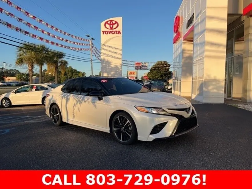 2020 Toyota Camry XSE photo 1