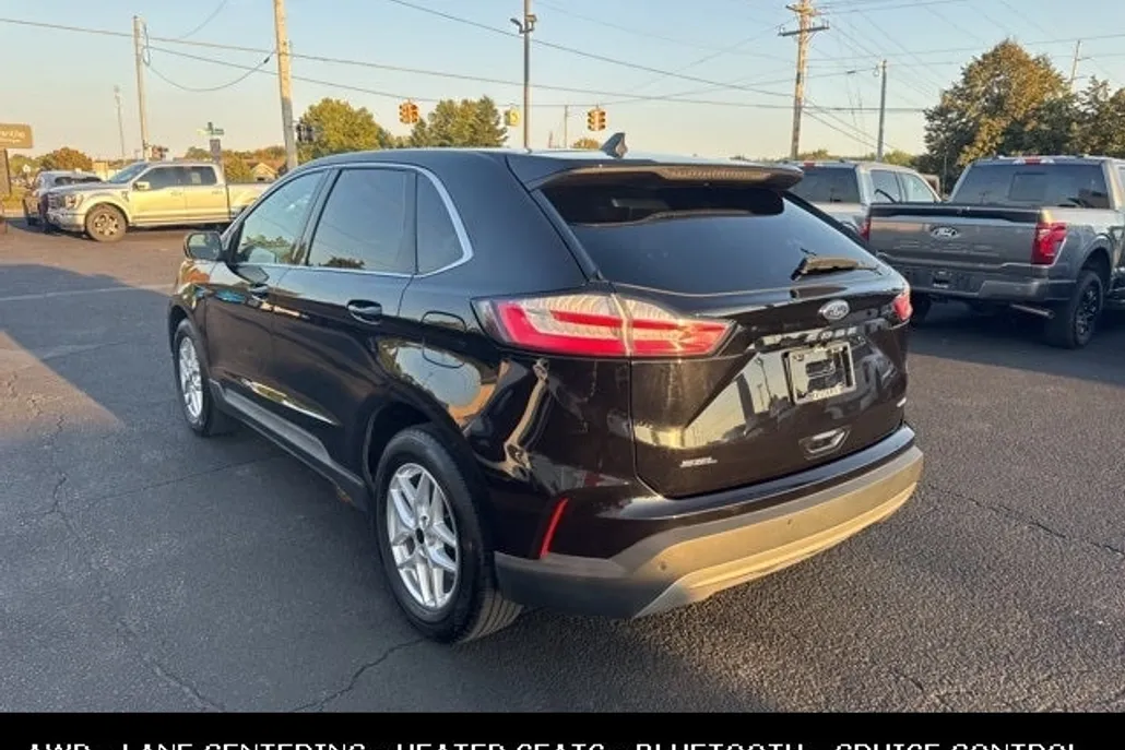 2023 Ford Edge SEL photo 1