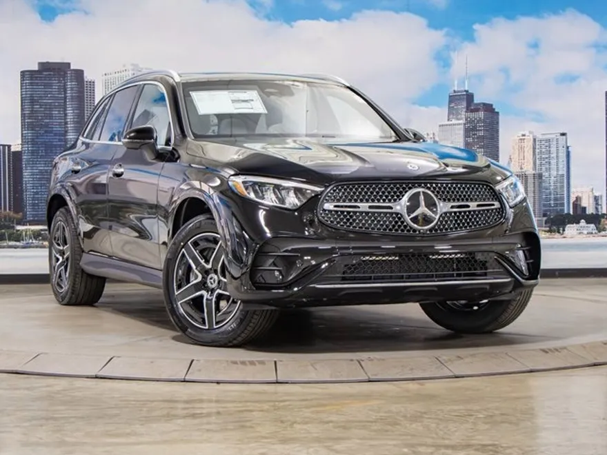 2025 Mercedes Benz GLC 300 4MATIC photo 1