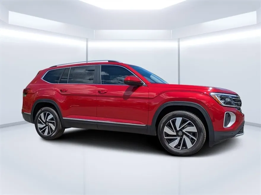 2025 Volkswagen Atlas SEL photo 1