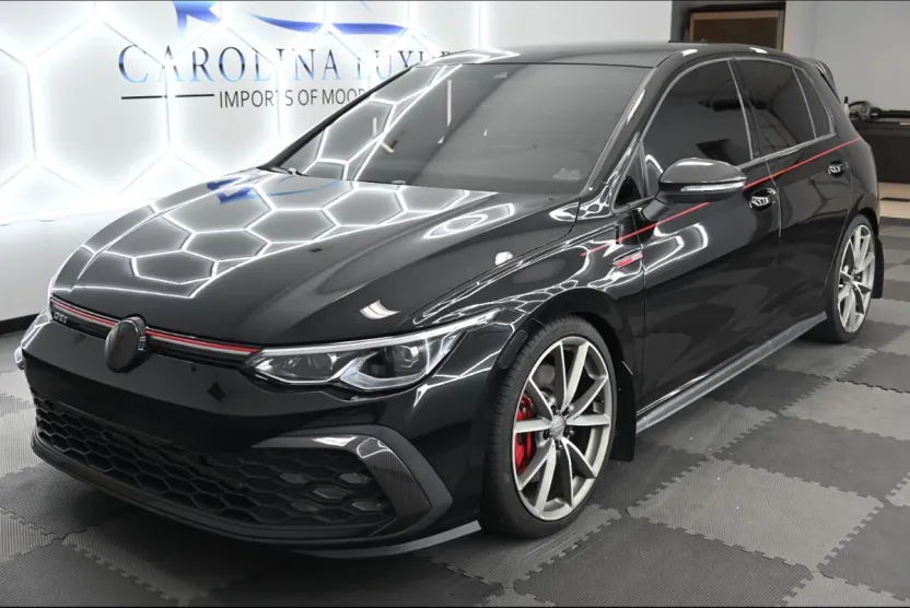 2024 Volkswagen Golf GTI 380 SE photo 1
