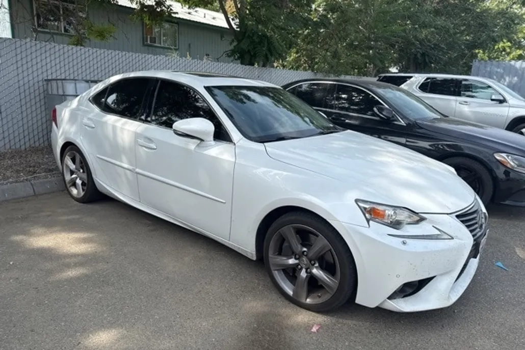 2014 Lexus IS 350 photo 1