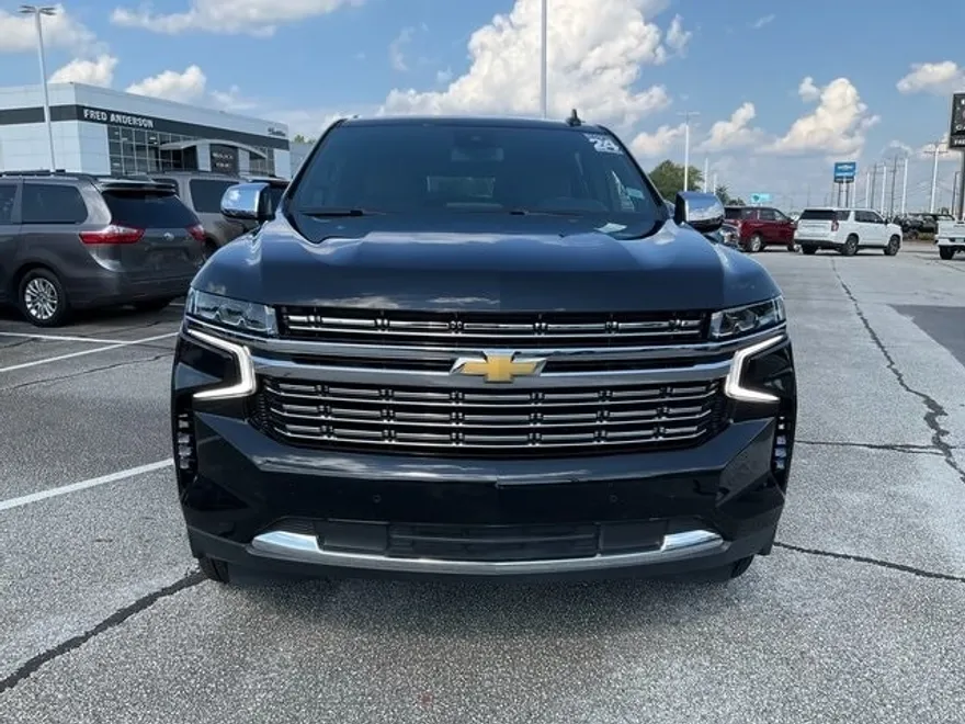 2024 Chevrolet Suburban Premier photo 1