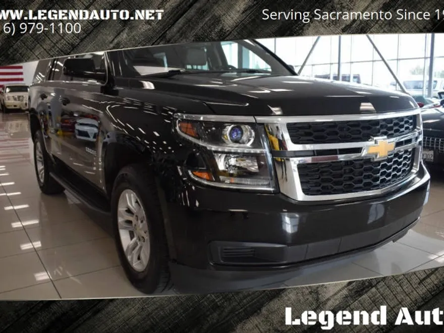 2017 Chevrolet Tahoe LT photo 1