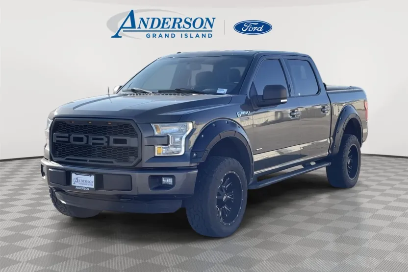 2015 Ford F-150 XLT photo 1
