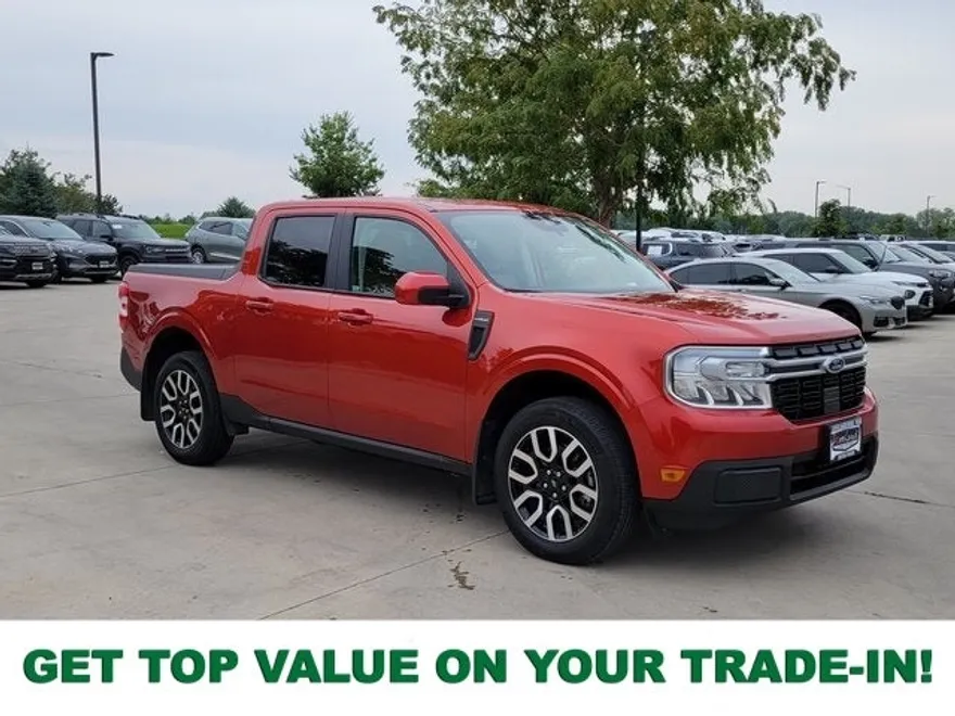 2023 Ford Maverick Lariat photo 1
