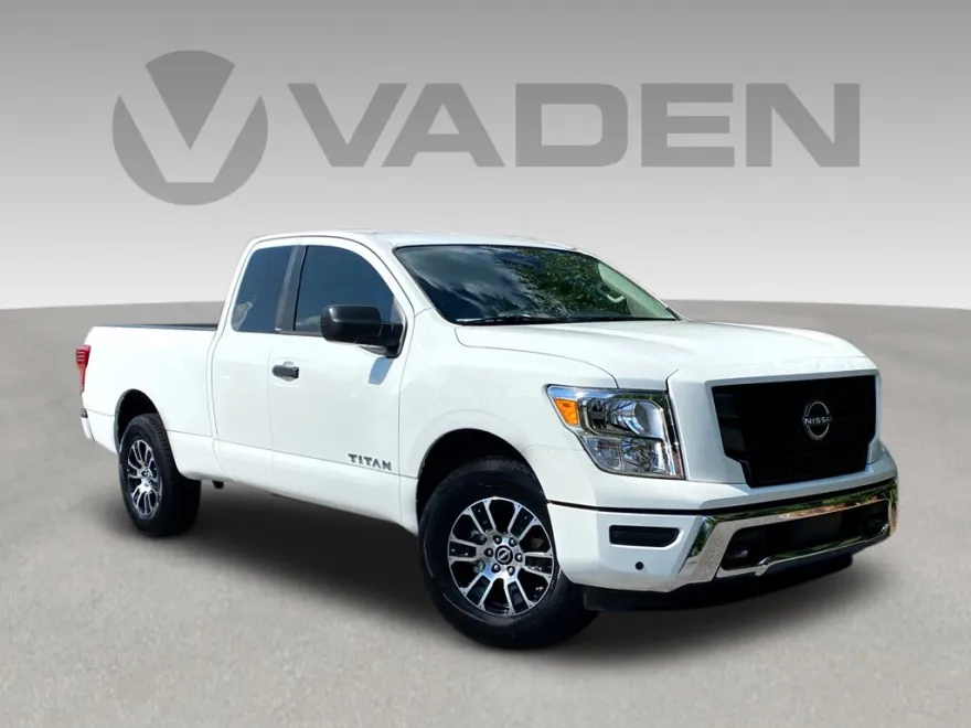 2024 Nissan Titan SV photo 1