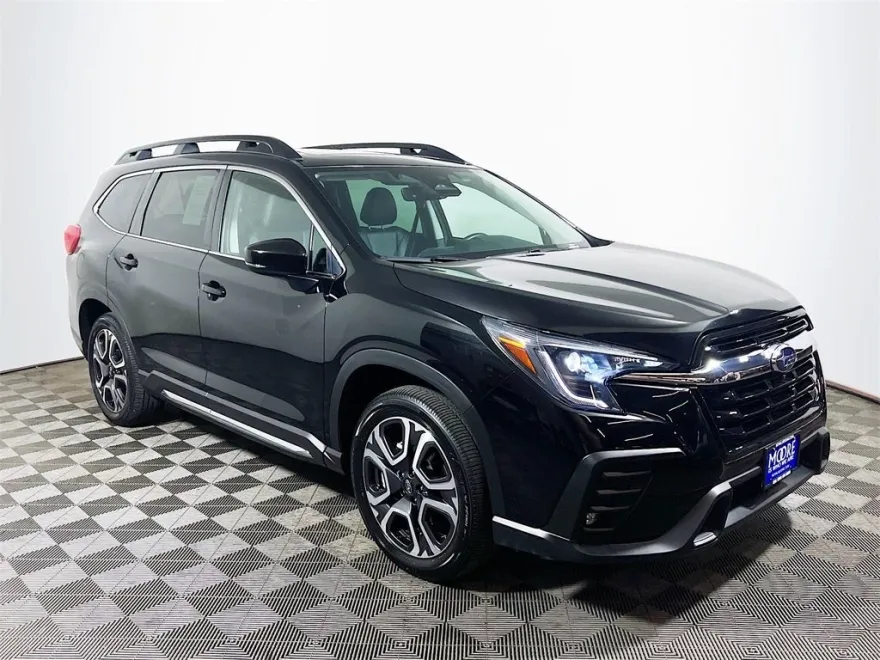 2024 Subaru Ascent Limited photo 1