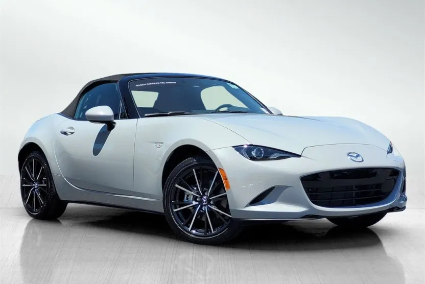 2024 Mazda MX-5 Miata Miata Grand Touring photo 1