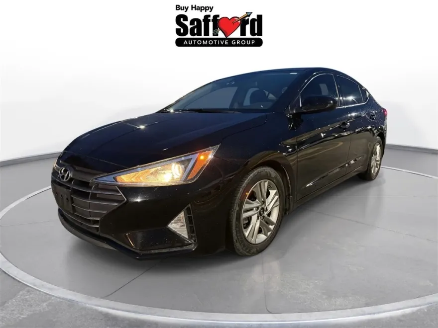 2020 Hyundai Elantra SEL photo 1