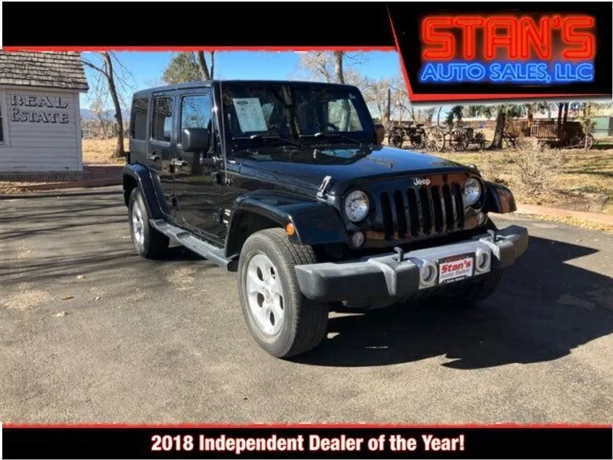 2015 Jeep Wrangler Unlimited Sahara photo 1