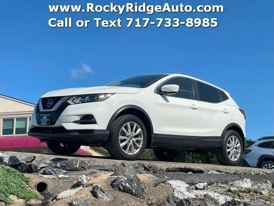 2022 Nissan Rogue Sport S photo 1