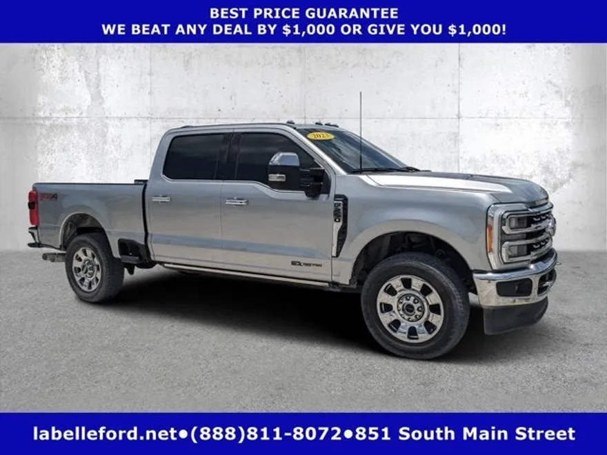 2023 Ford F-250 Lariat photo 1