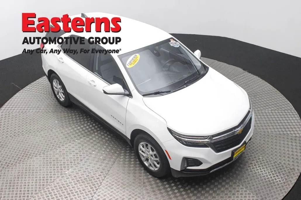2023 Chevrolet Equinox LT photo 1