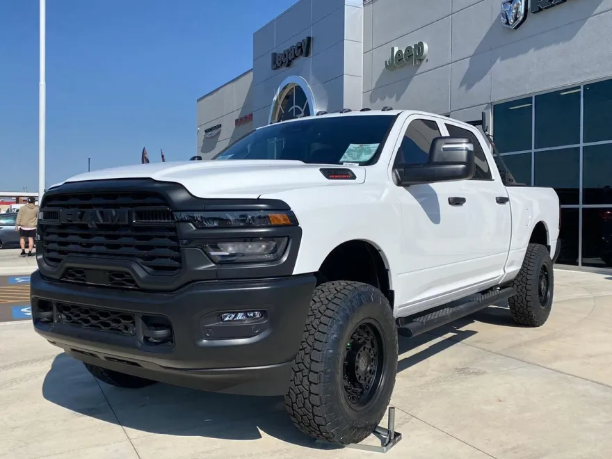 2025 Ram 2500 Tradesman photo 1