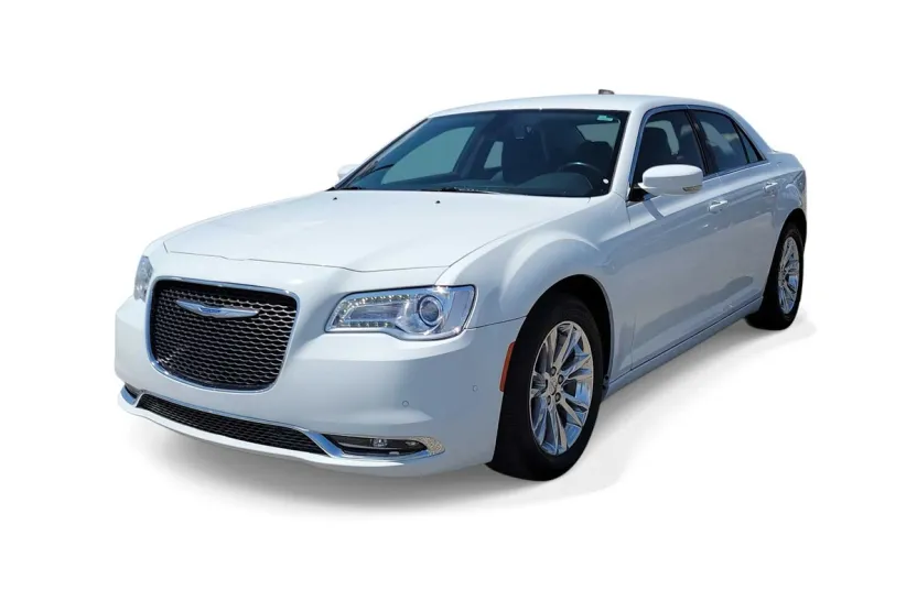 2021 Chrysler 300 Touring L photo 1