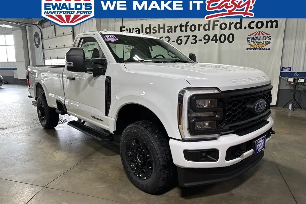 2025 Ford F-350 photo 1