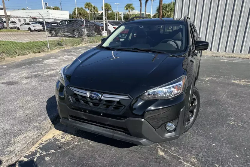 2023 Subaru Crosstrek Premium photo 1