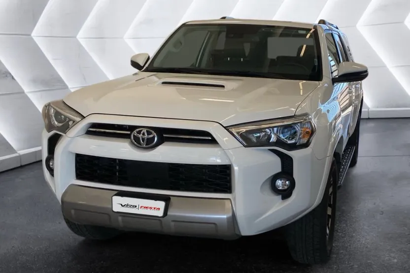 2024 Toyota 4Runner TRD Off-Road Premium photo 1