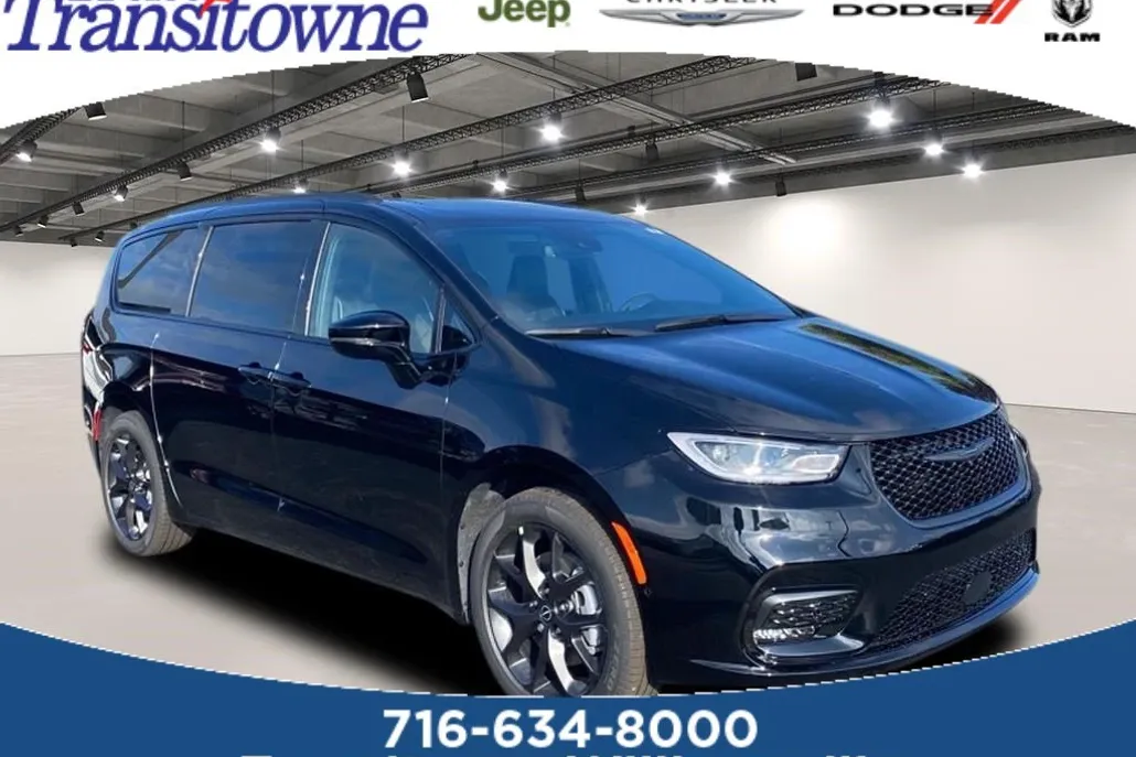 2026 Chrysler Pacifica Limited photo 1