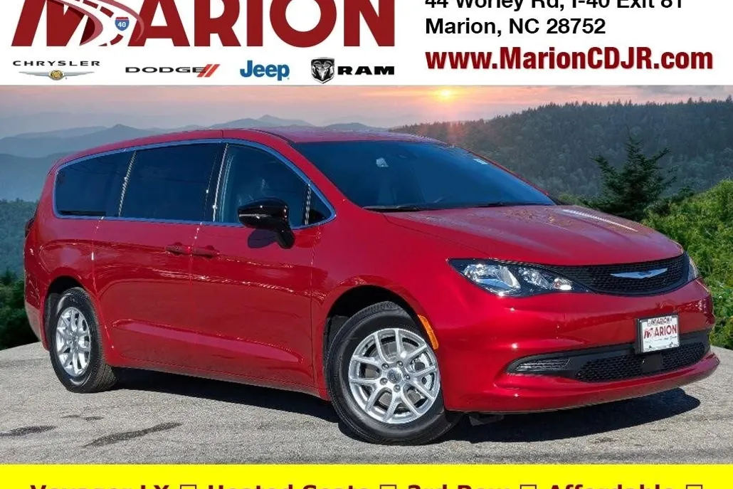 2025 Chrysler Voyager LX photo 1