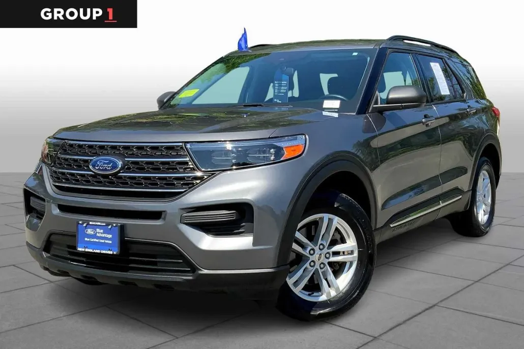 2022 Ford Explorer XLT photo 1